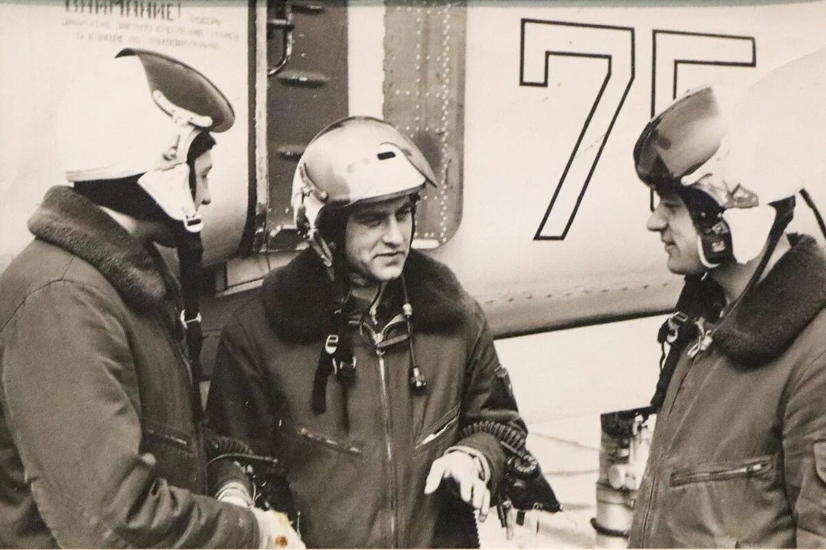 Барановичи деревня. Летчик карват. Владимир николаевич карват. Владимир николаевич корват. Карват виктор владимирович.