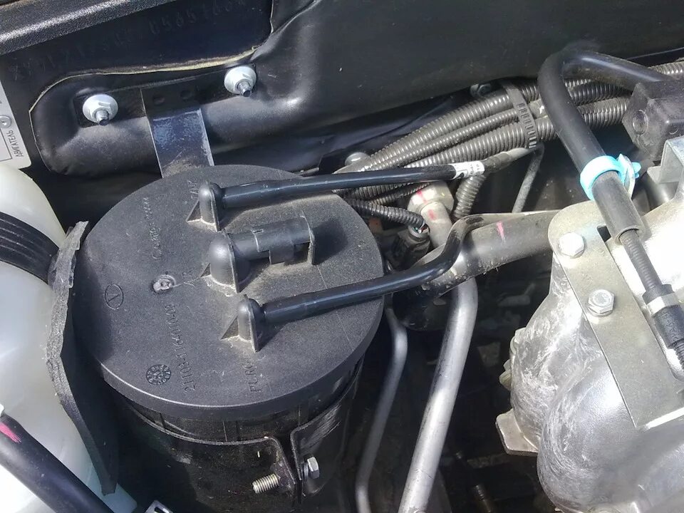 Абсорбер инжектор. Абсорбер инжектор. Клапан продувки адсорбера 1118-1164200 евро 4 с трубкой. Клапан адсорбера ваз 2114. Абсорбер инжектор.