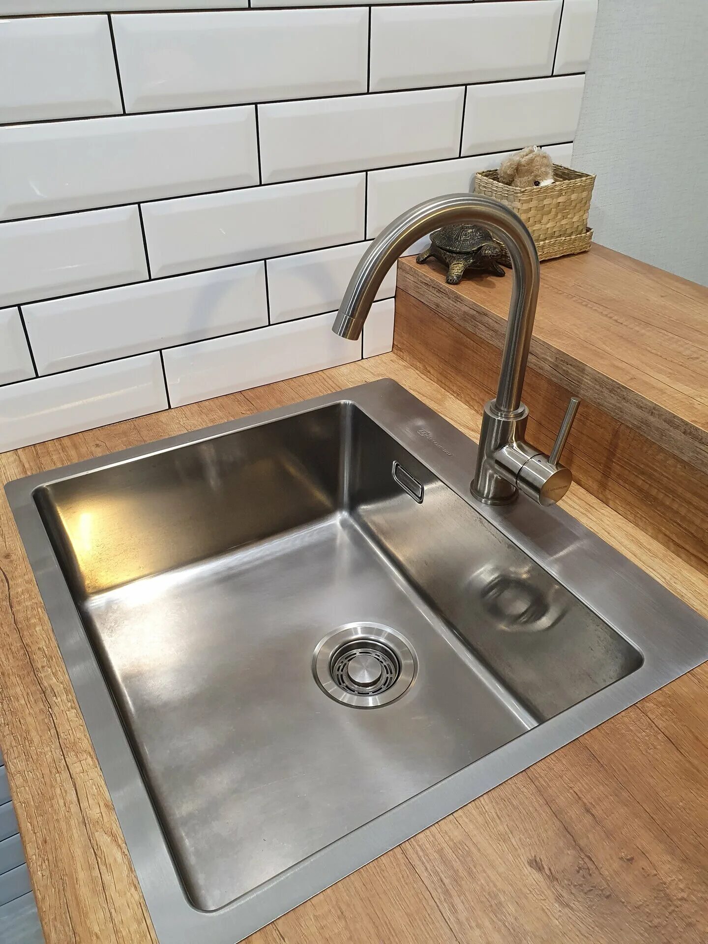 мойка omoikiri sumida 51-br. омойкири нержавейка. мойка omoikiri amadare 50-in. смеситель omoikiri nagano. мойка omoikiri akisame 51-gm.