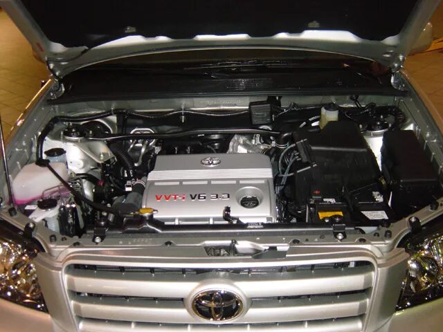 Какой двигатель тойота хайлендер. Toyota Highlander 2001 двигатель. Двигатель Toyota Highlander 3.5 2011. Двигатель v6 Toyota Highlander. Двигатель 3.3 Тойота хайлендер гибрид.