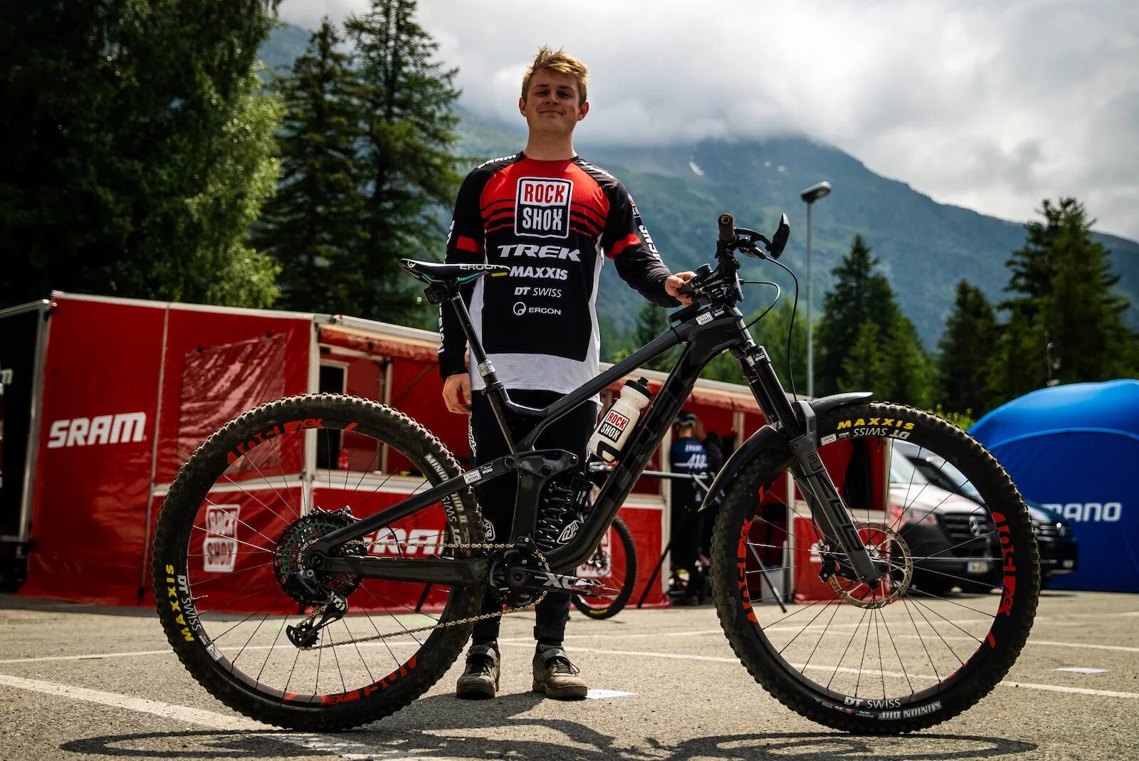 Specialized , s-works venge карбоновая. Самый сильный велосипедист в мире. Cannondale slice 2017. Самый быстрый велосипед. Exotic thermo engineering велосипед.