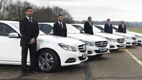 Водитель mercedes