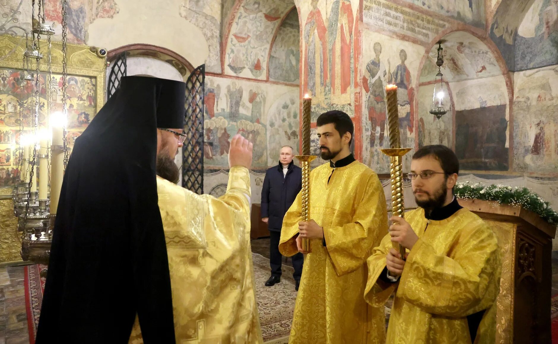 Вознесенский собор. Служба рождества христова 2023. 7 января из храма мамы. Служба рождества христова 2023. Рождественская служба в храме христа спасителя 2023.