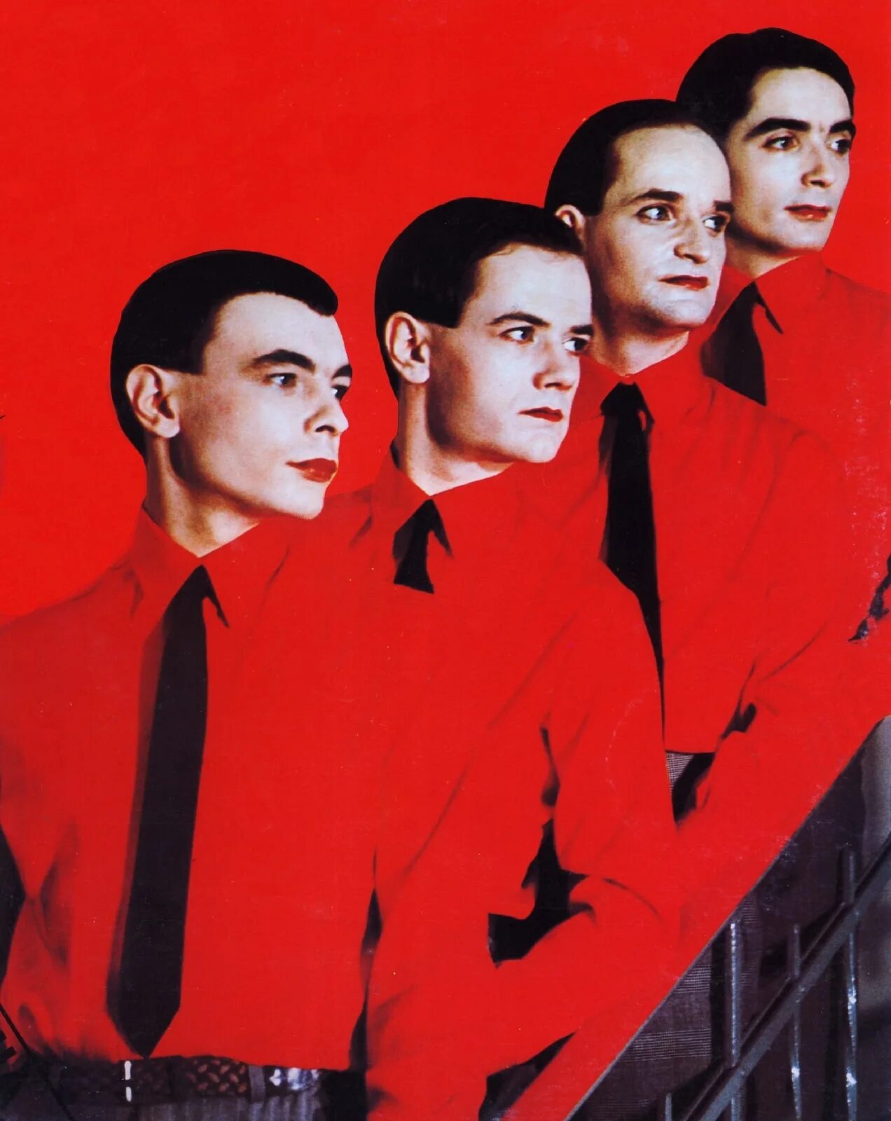 Группа Kraftwerk. Группа Kra. Немецкая группа Kraftwerk. Kraftwerk 1. Крафтверк робот
