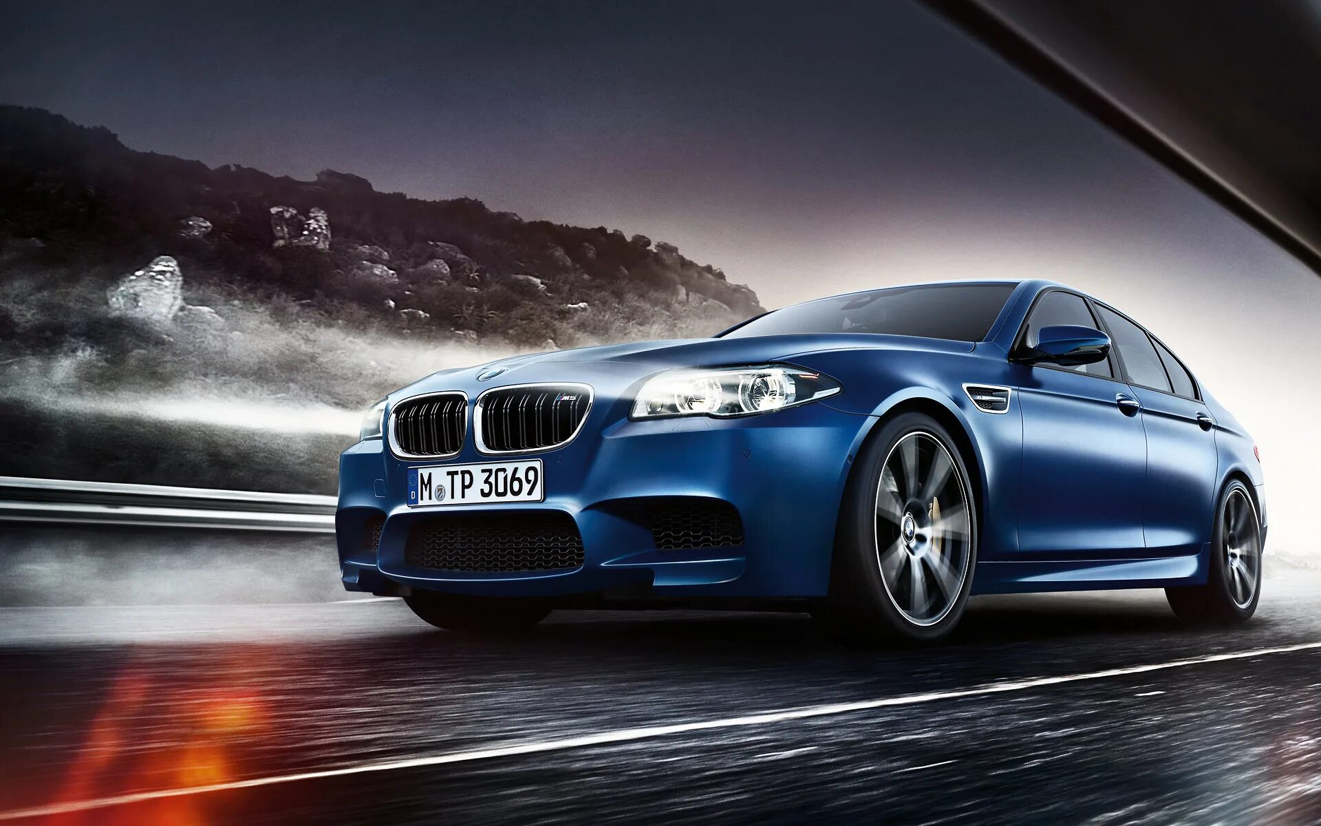 Машина bmw m 5. BMW m5 2015. BMW m5 f10 2015. BMW m5 sedan. Car BMW m5.