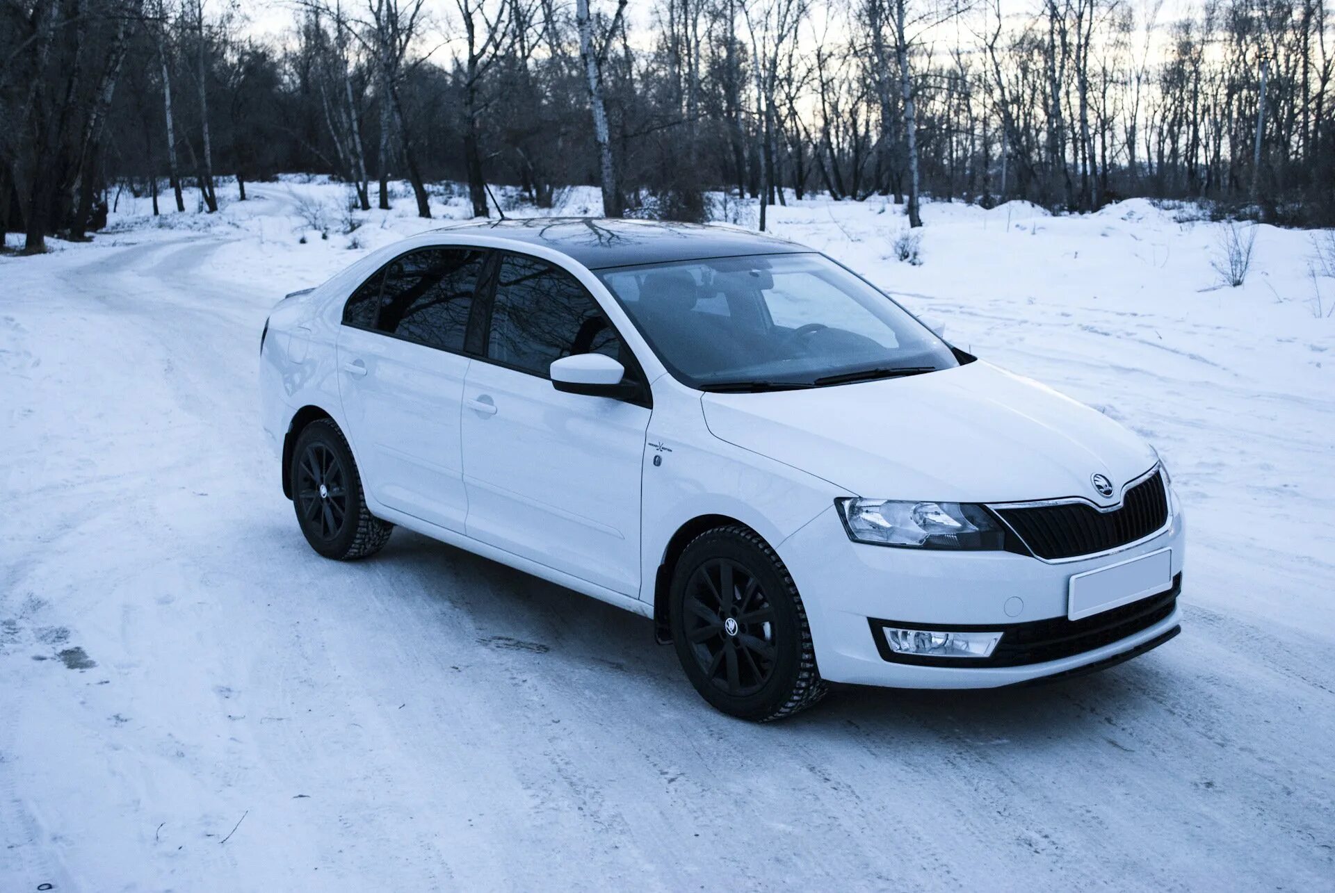 Шкода Рапид белая хоккей эдишн. Skoda Rapid 1. Skoda Rapid 1.6 АТ 2014. Шкода рапид хоккей эдишн