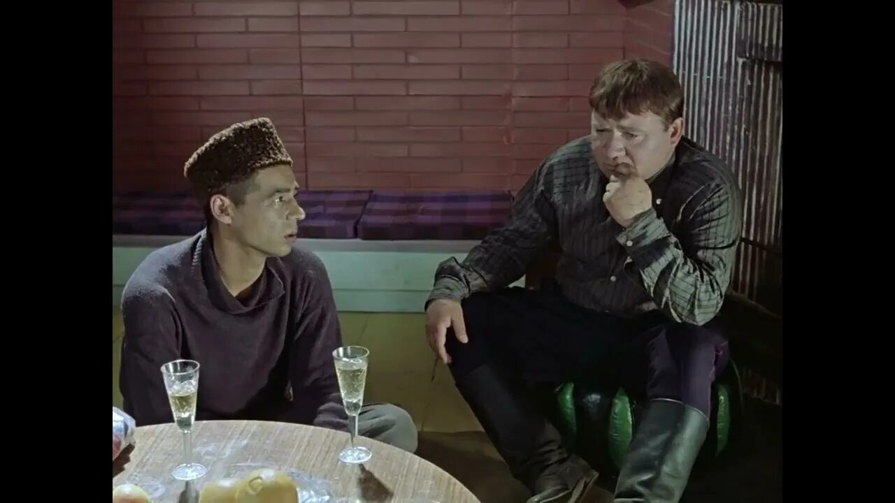 Я такой злой на тебя. Я такой злой на тебя. Джентльмены удачи алибабаевич. Злой как собака джентльмены удачи. Я такой злой на тебя.