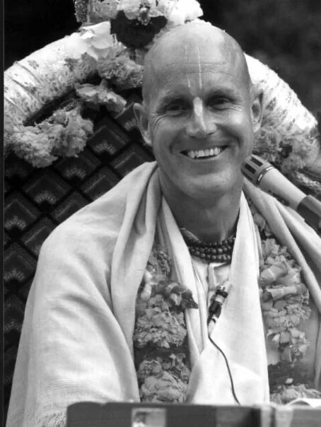 Вьяса пуджа индрадьюмна свами. Свами хорошо. Индрадьюмна свами махарадж. Радханатха свами махарадж. Индрадьюмна свами.