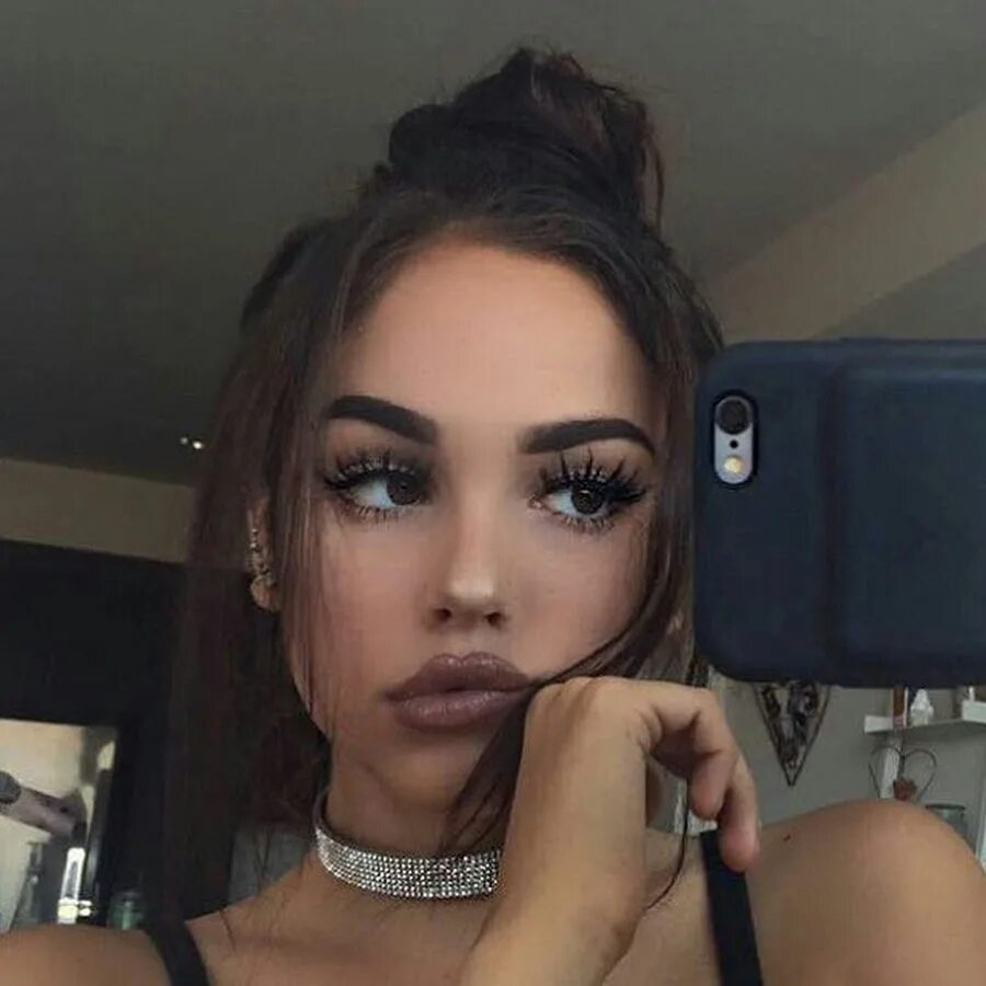 Home selfie. Мэгги Линдеманн. Мэгги Линдеманн селфи. Maggie Lindemann макияж. Мэгги Линдеманн 2016.