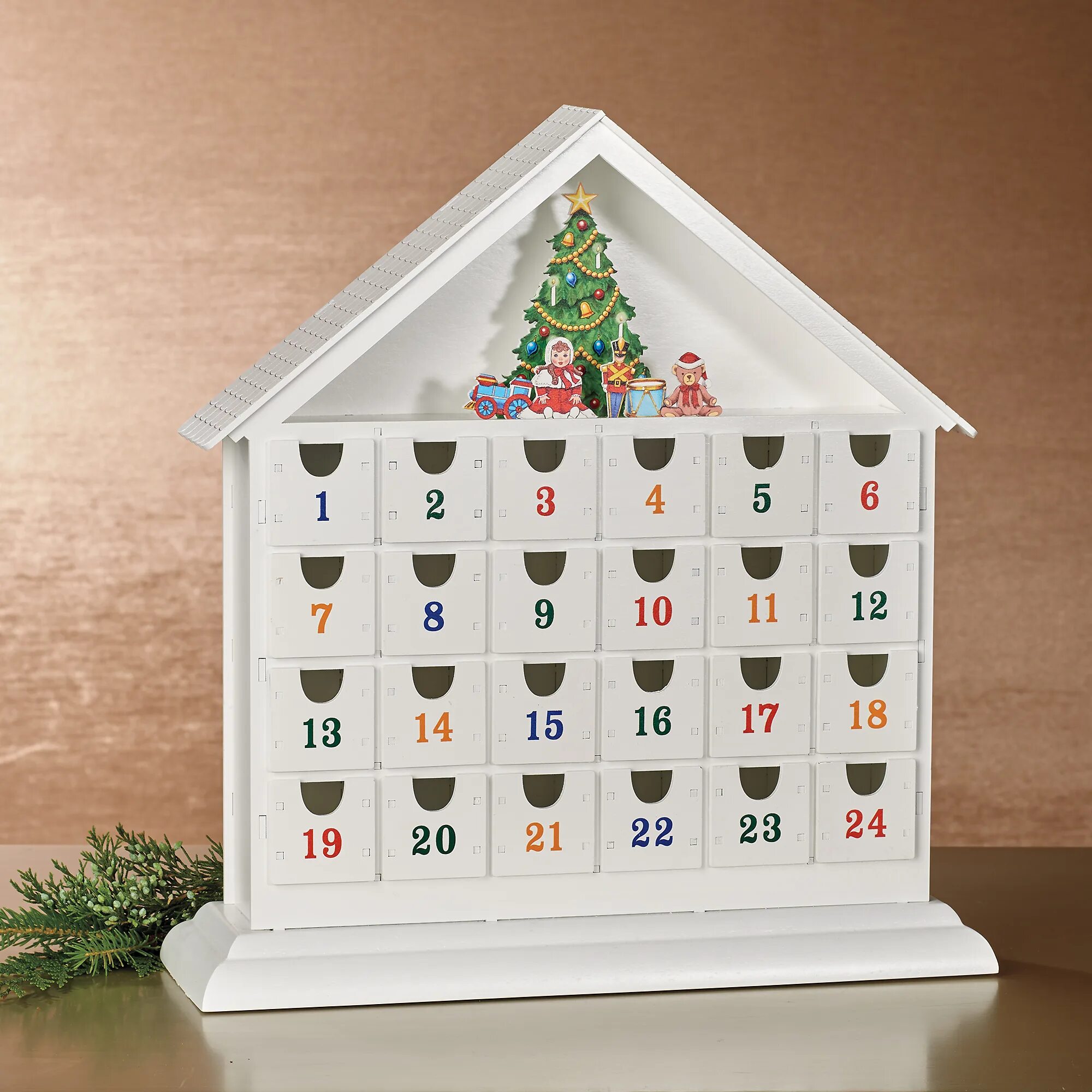 Advent calendar с косметикой закрытые. Оригинальные адвенты. Robokub адвент-календарь. Прикольные надписи на адвент календарь. Деревянный адвент домик.