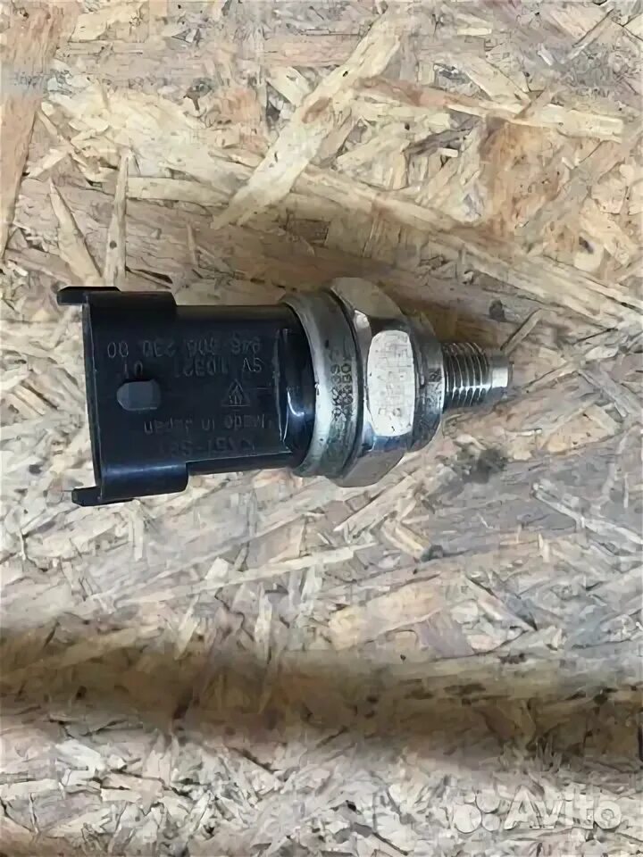 Масляный датчик porsche cayenne 955. Датчик давления порше кайен. 2. Порше каен датчик давления масла95860608170. Датчик давления порше кайен.