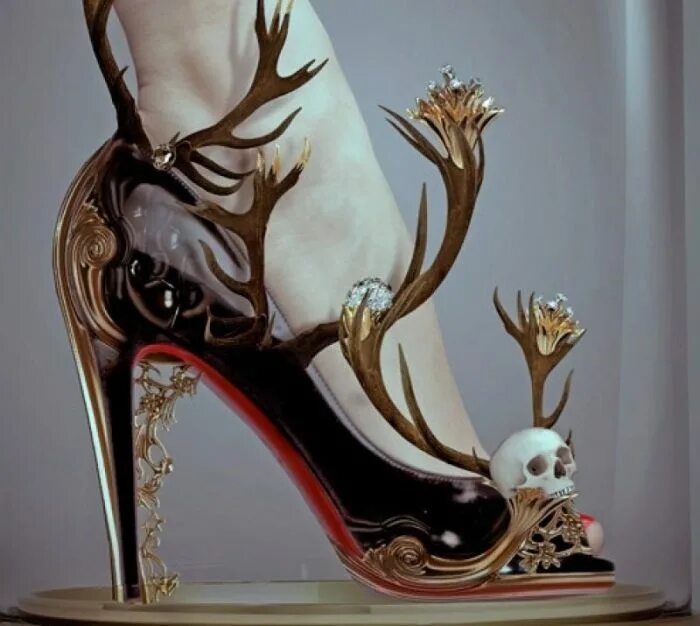 Необычные сапоги. Оригинальные туфли anastasia rabevich. Странная обувь. Необычные туфли. Оригинальная женская обувь.