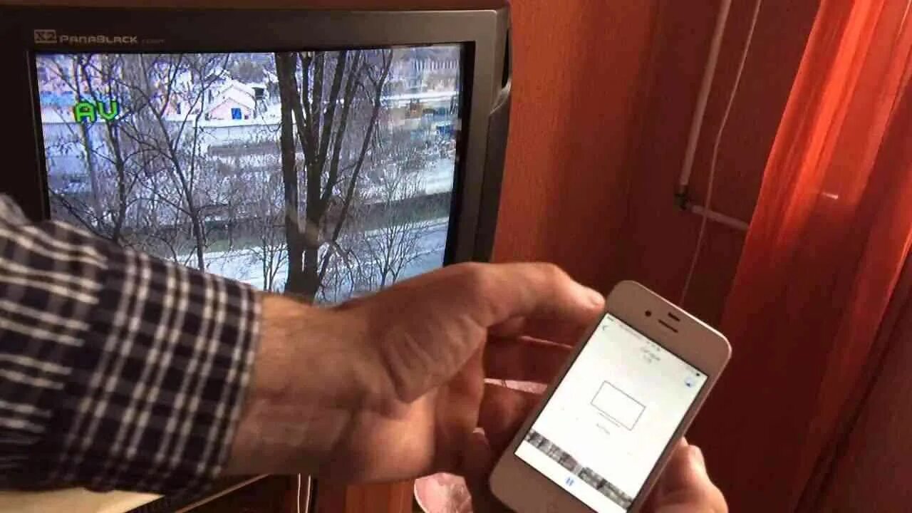 Телевизор для просмотра с айфона. Подключить iphone к телевизору. Телевизор айфон. Iphone с телевизором. Подключение айфона к телевизору.