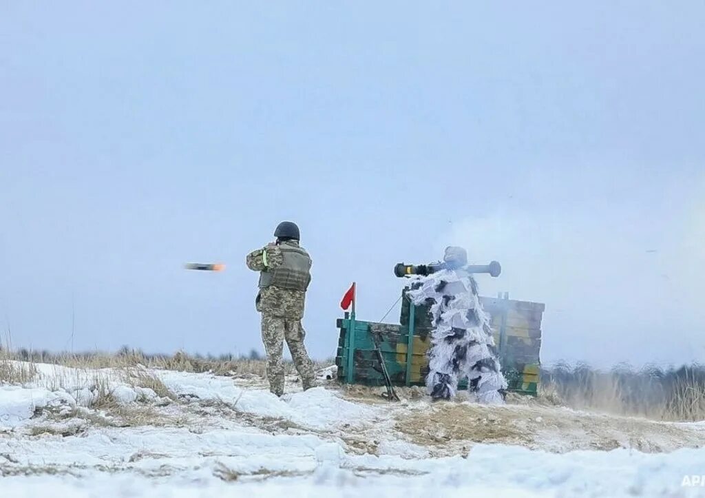 М141 гранатомет на Украине. Украинские солдаты тренировка. Стрельбы военнослужащих.