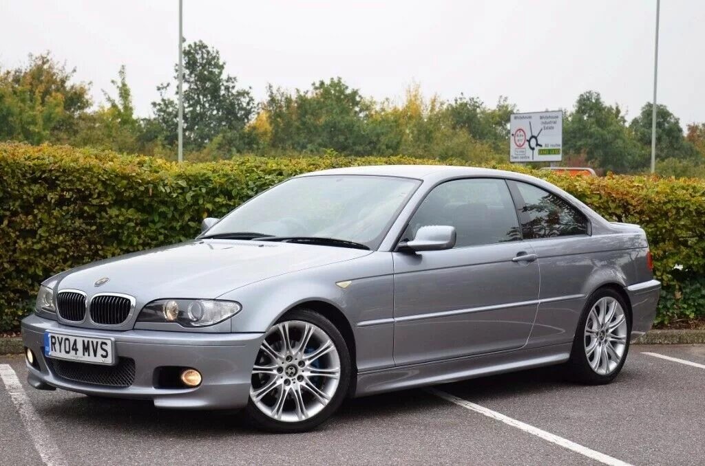 Е46 характеристики. BMW 325i e46. BMW 325 e46. BMW e46 2004. BMW 3 e46 седан.