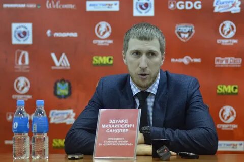 Тренер бойцовского клуба