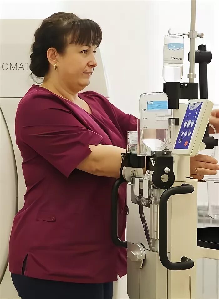 Лаборант химического анализа. Лаборант в лаборатории. Как пройти лаборанта. Химическая лаборатория исследования. Современная химическая лаборатория.