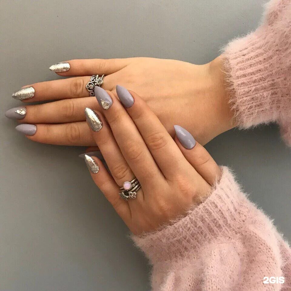 Фо хенд маникюр. Ногтевая студия 4hands. Маникюр 4 hands. 4 хенд маникюр. 4hands.
