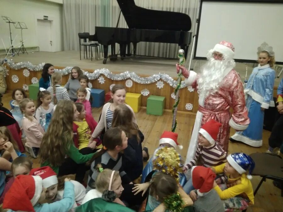 Аниматоры на детский праздник. Сценки для детей. Проект фестиваль сказок. Сказка о непослушном огурчике журнал музыкальный руководитель. Праздник непослушания сергей михалков.