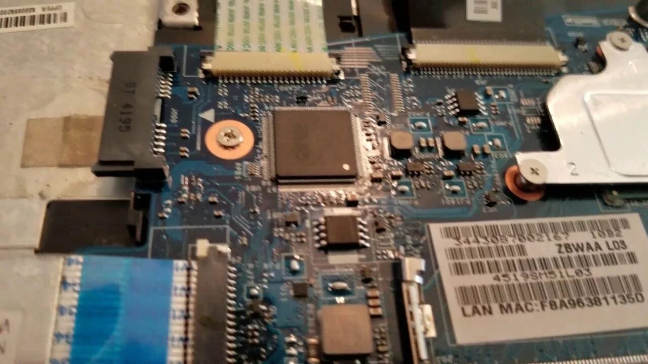 Satellite c660 bios. Toshiba satellite батарейка биоса. тошиба satellite с850 bios. toshiba satellite s4060xcdt motherboard. bios чип.