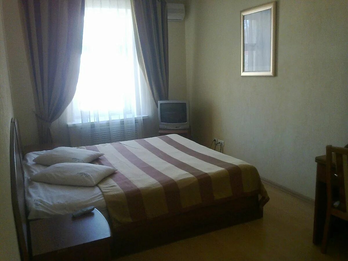 Лотос южно сахалинск. Курильская 41 южно-сахалинск. Гостиница лотос 3 южно-сахалинск. Отель лотос хабаровск. Лотос южно сахалинск.