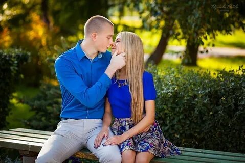 Молодая девушка познакомится с мужчиной