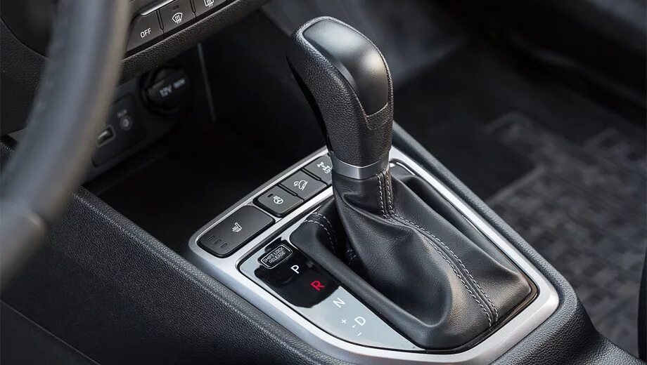 Хендай крета 2 0 автомат передний привод 2021. Автомат на крета. Hyundai creta кнопки. Рычаг акпп хендай крета. Автомат на крета.