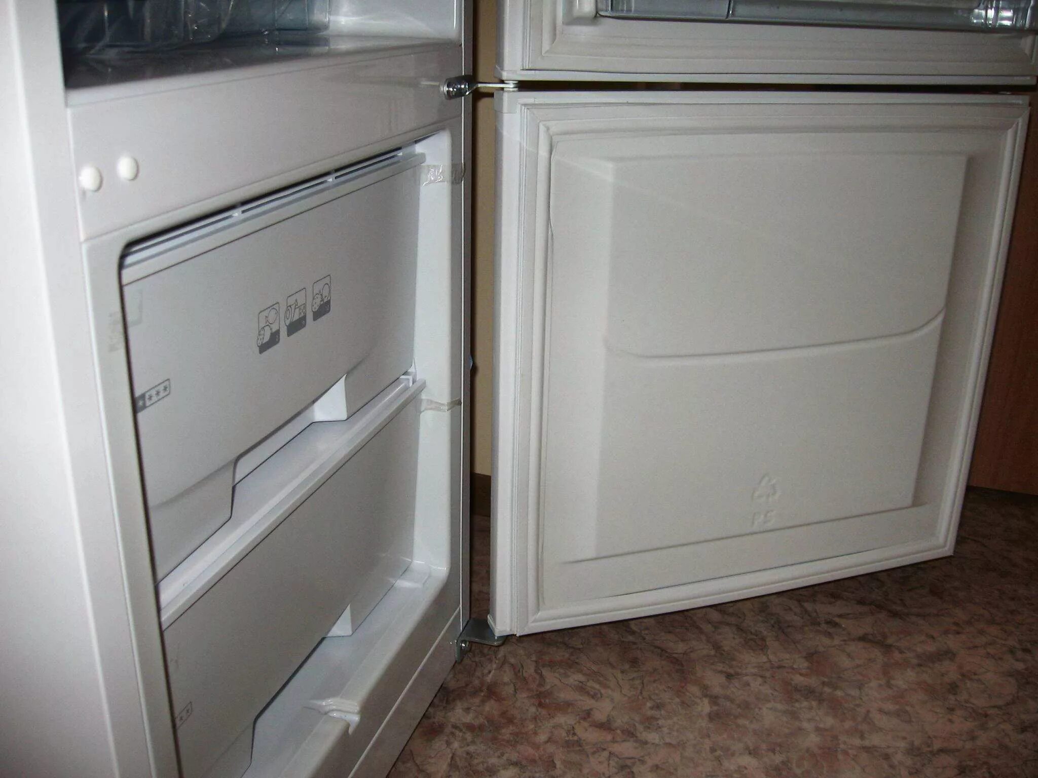 Холодильник pozis rk 103. Pozis RK-103. Позис 103 холодильник. Холодильник RK-103 White Pozis.