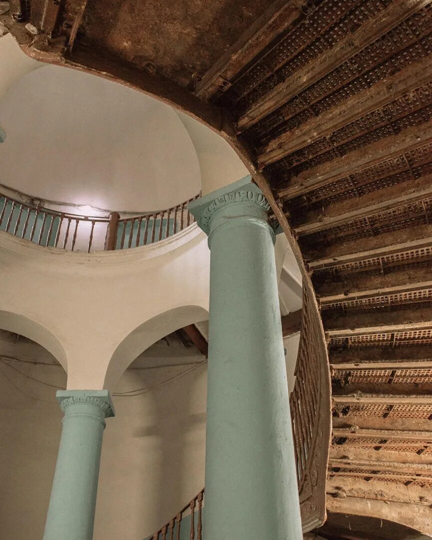 Дом на гороховой в петербурге. Ротондовая на гороховой. Ротонда гороховая 57. Парадная ротонда на гороховой. Ротонда питер.