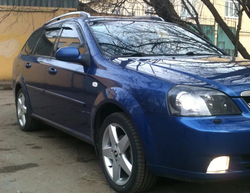 Лачетти на 16 дисках. Диски р16 chevrolet lacetti. Lacetti колеса r16. Лачетти седан r17. Chevrolet lacetti на 17 дисках.