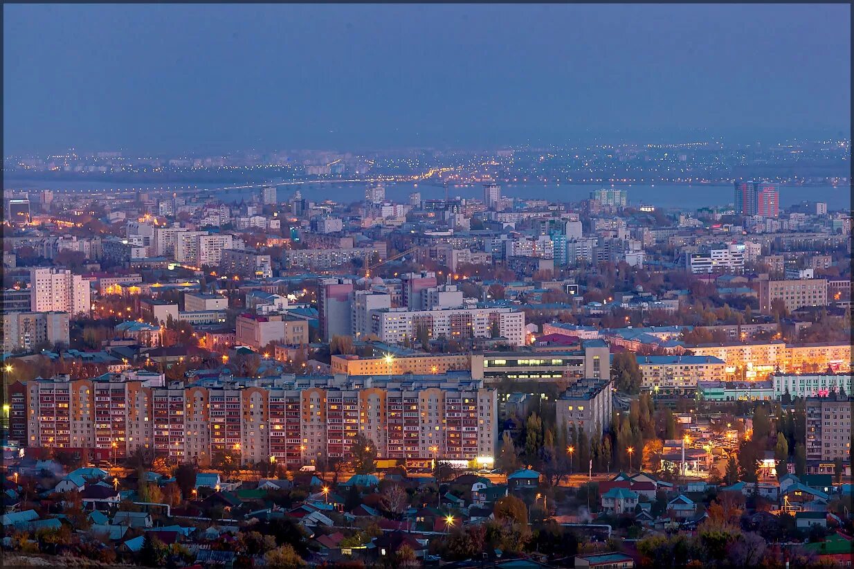 Группа г саратова. Кумысная Поляна Саратов вид на город. Саратов вид с Кумысной Поляны. Саратов с птичьего полета. Панорама Кумысная Поляна Саратов.