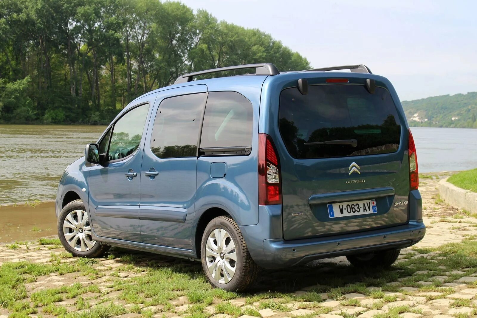 Ситроен Берлинго 2008. Citroen Berlingo Multispace 2008. Ситроен Берлинго 2. Ситроен Берлинго b9 2. Купить берлинго дизель