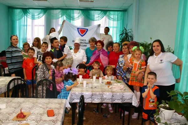 Приют алей. Приют алый Парус Кстово. Детский дом Алые паруса Кстово. СРЦН алый Парус Кстовского района. Социально реабилитационный центр верхняя Салда.