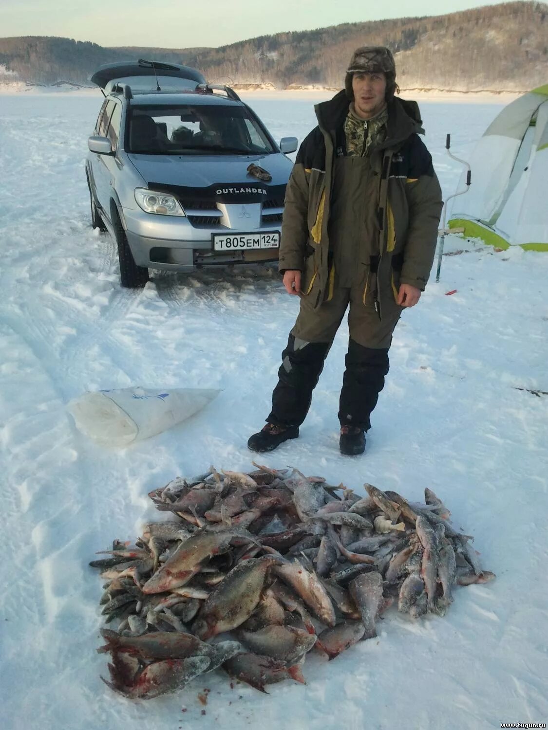 Зимняя рыбалка на Имандре. Мончегорск рыбалка. Мончегорск рыболовство. Рыбак Башкирии.