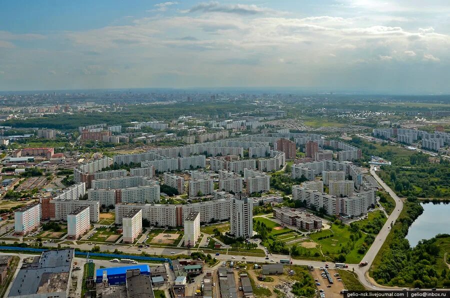 Первомайский жилмассив Новосибирск. Район КСМ Новосибирск. Новосибирск Ленинский район с птичьего полета. Кировский район Новосибирска с высоты птичьего полета.