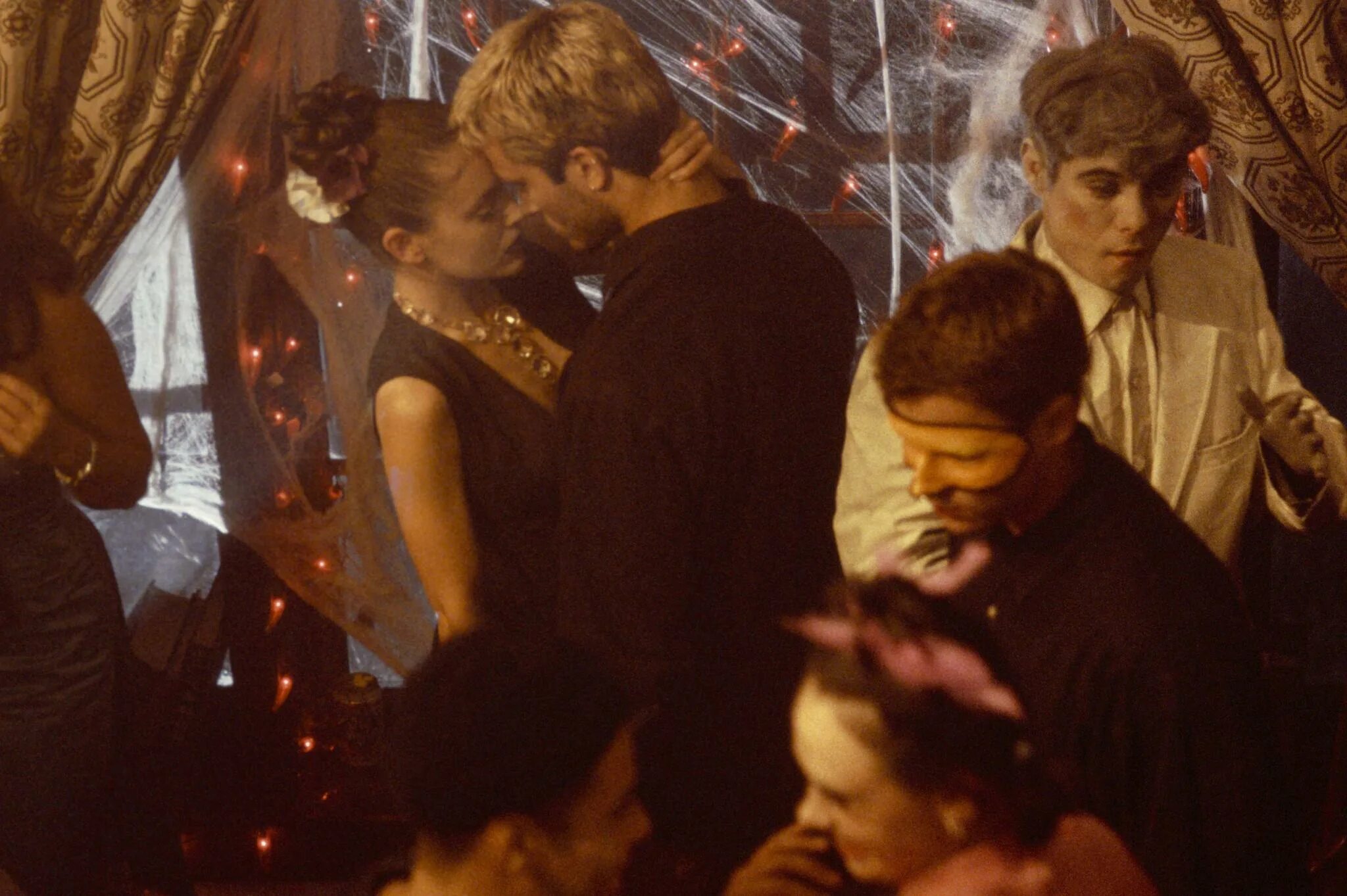 Льет 2. Subverse элизабет блайт. Льет 2. Льет 2. Моя говорящая кошка лили.