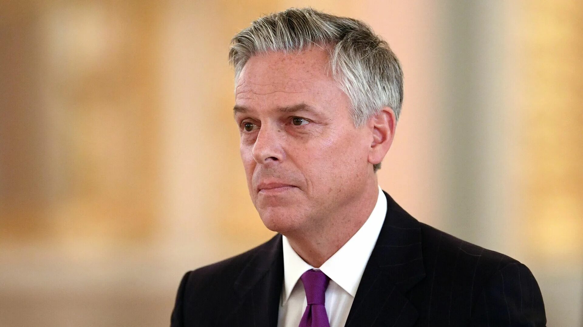 Бывший посол сша. Джон салливан. Посол сша ник наварро. Бывший посол сша. Салливан.