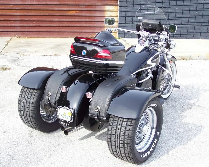 Траик triumph rewaco. Мотоцикл 3х колесный. Трицикл харлей дэвидсон. Мотоцикл 3х колесный. Трайк boom trikes rf1 st3.