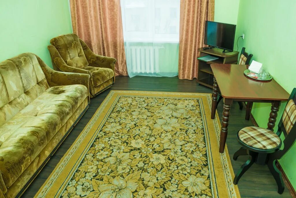 Луга, комсомольский пр. Отель глобус луга. Гостиница луга. Отель луга ленинградская область. Отели город луга.