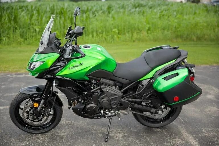 Купить версус 650. Kawasaki Versys 650. Kawasaki Versys 650 новый. Мотоцикл Кавасаки версус 650. Kawasaki kle 650 Versys.