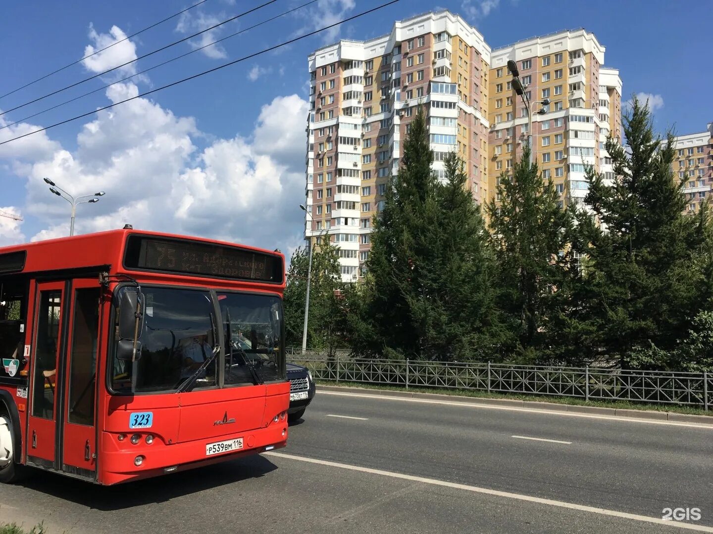 Проспект победы казань автобусы. 75 Автобус Казань. Автобус 75 Барнаул. Красные автобусы Казань маршрут 75. Остановки 75 автобуса Казань.