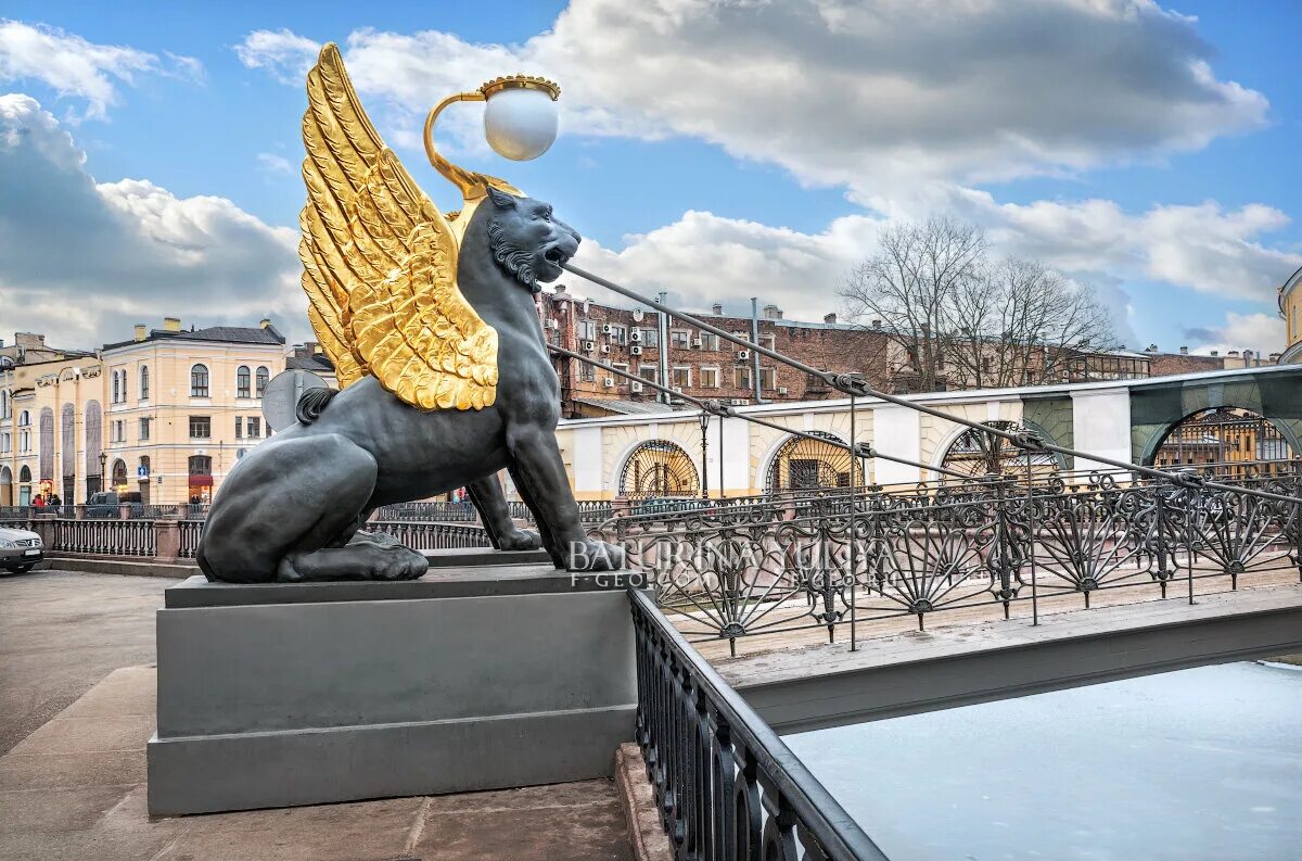 грифоны на улице пестеля. канал грибоедова банковский мост санкт-петербург. грифон абхазия. грифоны дворец дворцовая набережная. грифоны на улице пестеля в санкт-петербурге.
