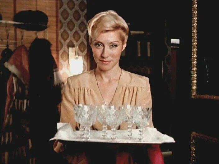 Первый канал новогодний анонс. Новый. Александр калягин голый. Старый новый год на пятый канал 2014. Старый новый год фильм 1980.