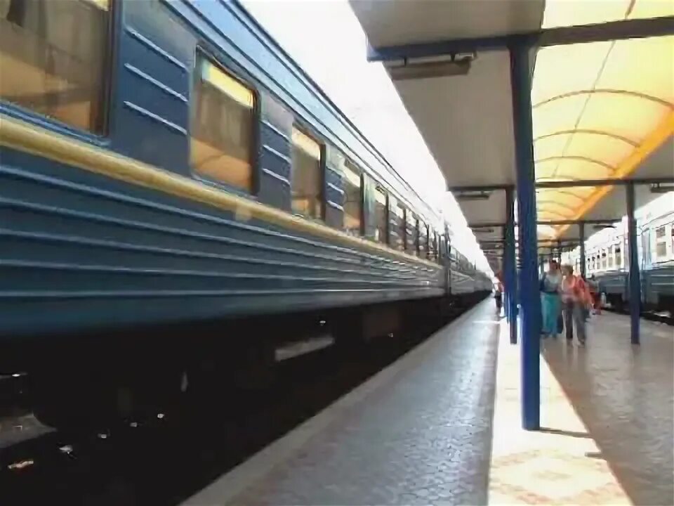 Поезд симферополь пасс. Симферополь пасс жд. симферополь-пасс. поезд. симферополь-пасс электричка. станция симферополь пассажирский 2013.