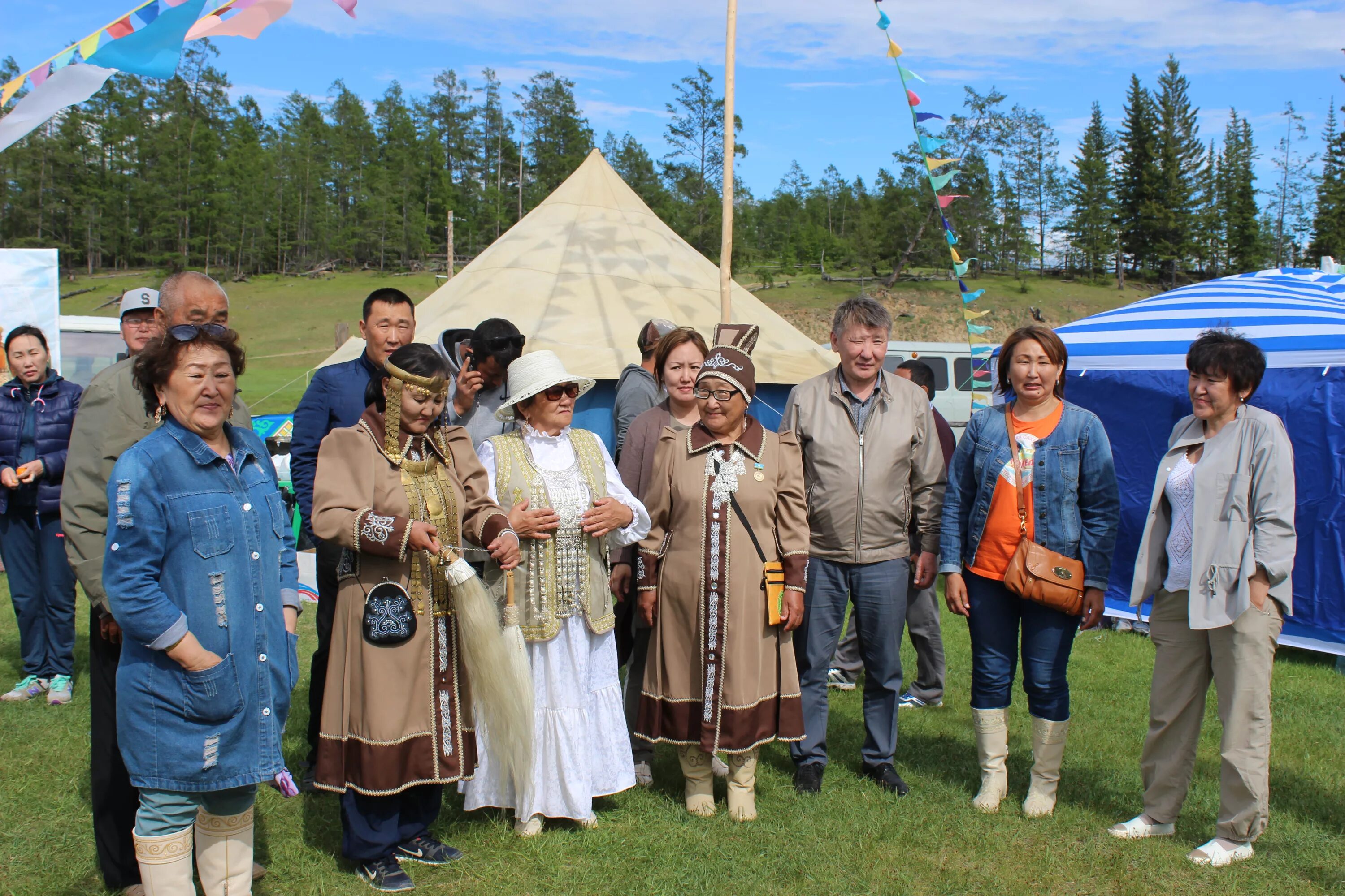 Якутия усть алданский улус. Якутия усть алданский улус. Саввина ньургустана абыйский улус. Борогонцы усть алданский улус. Усть-алданский улус.