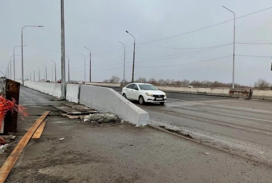 Колмовский мост великий. Колмовский мост великий новгород фото. Новгород колмовский мост. Новгород колмовский мост. Синий мост великий новгород.