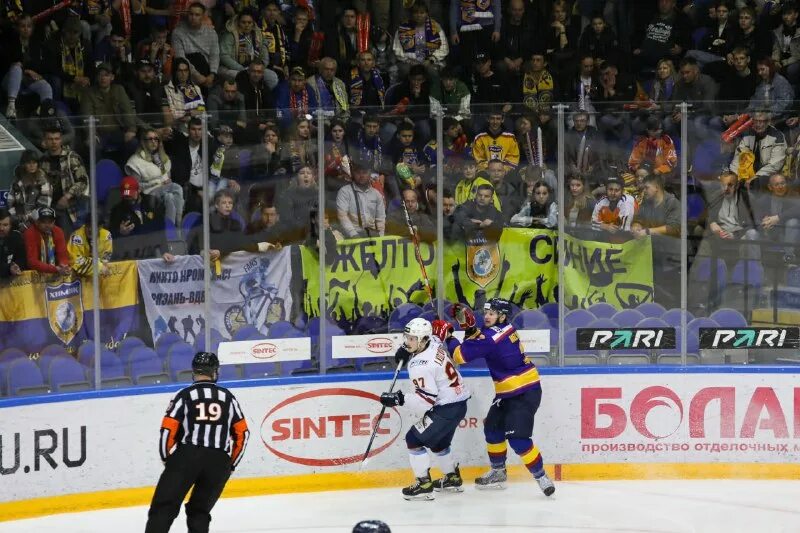 воскресенск хоккейный клуб. ижсталь торос 2012. хк химик арена. гришин хк химик. химик воскресенск третий сектор.