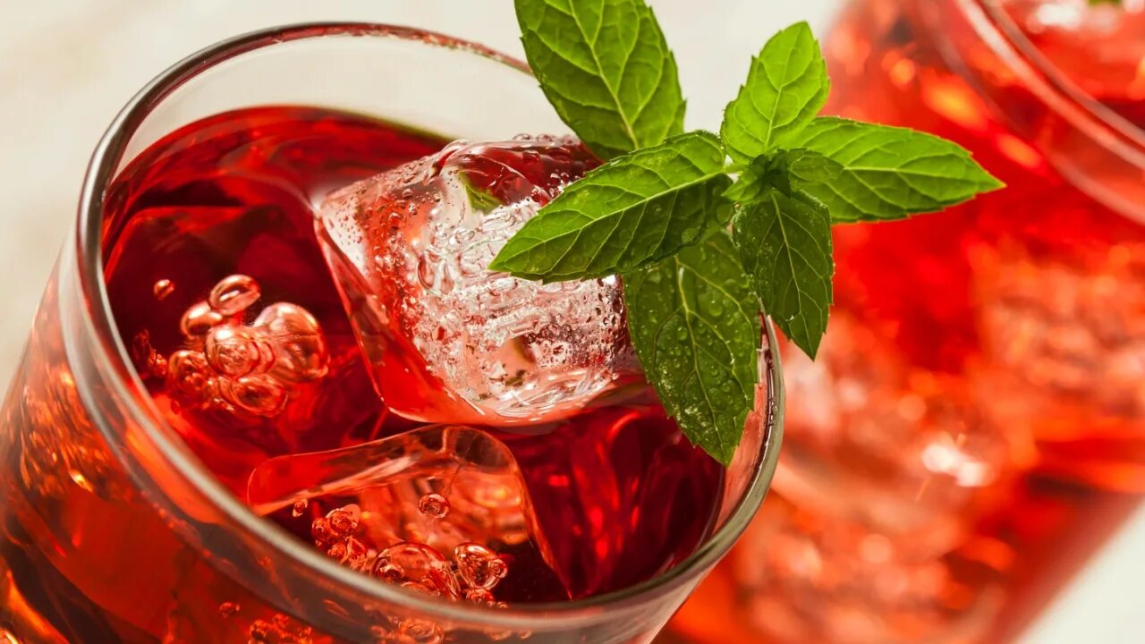 Чай со льдом рецепт. Каркаде (гибискус). ice tea каркаде. hibiscus ice tea. холодный чай.
