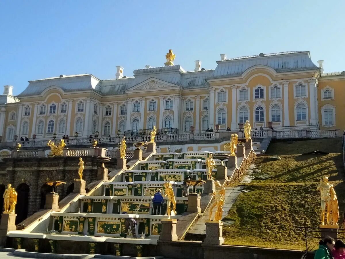 Музеи г санкт. Музеи Санкт-Петербурга. Царское село (музей-заповедник). Петергофский дворец в Санкт-Петербурге. Санкт Петербург город музей.