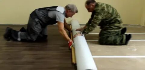 Как уложить линолеум в квартире своими руками